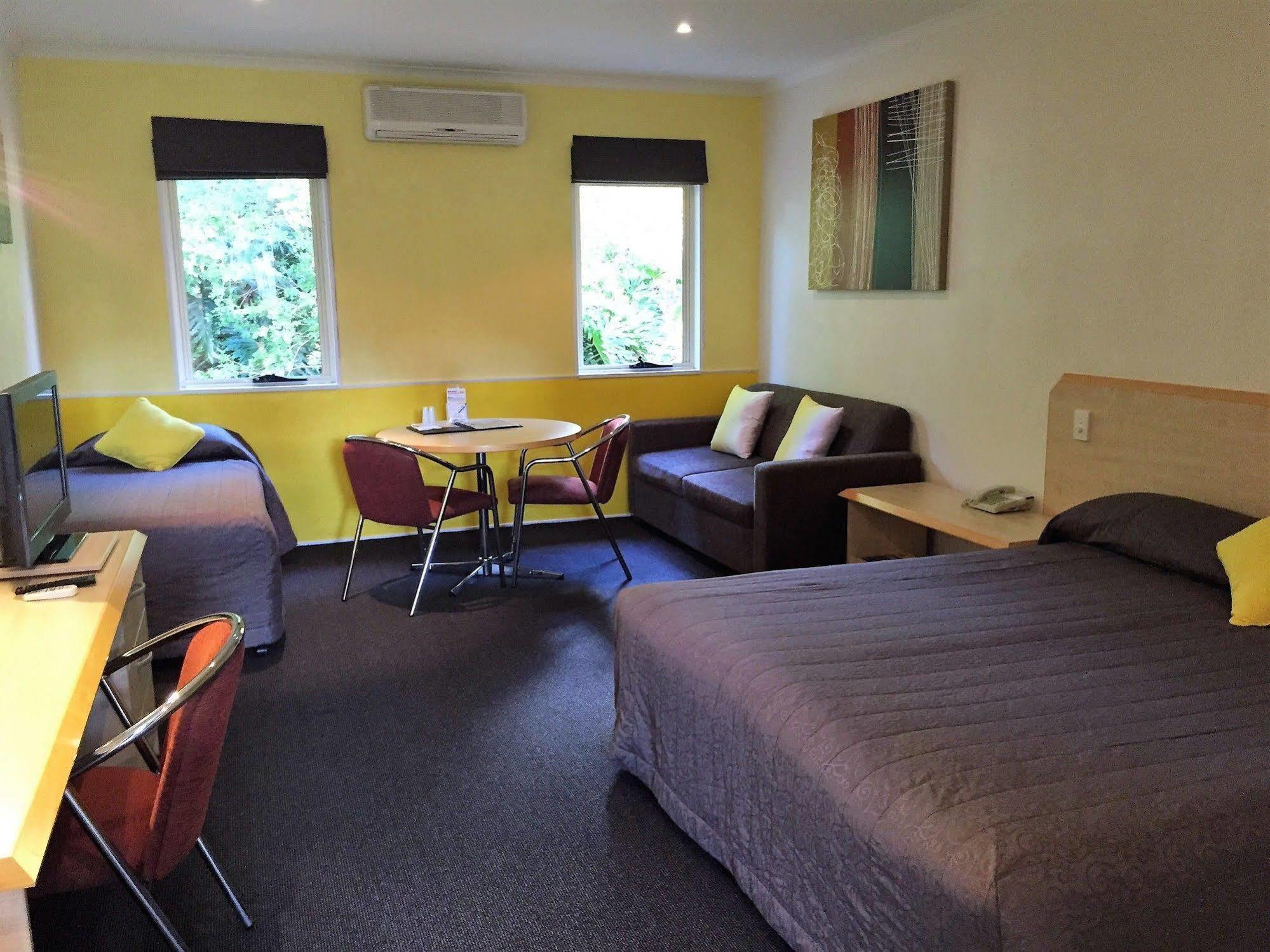 Red Bridge Motor Inn Woombye Εξωτερικό φωτογραφία